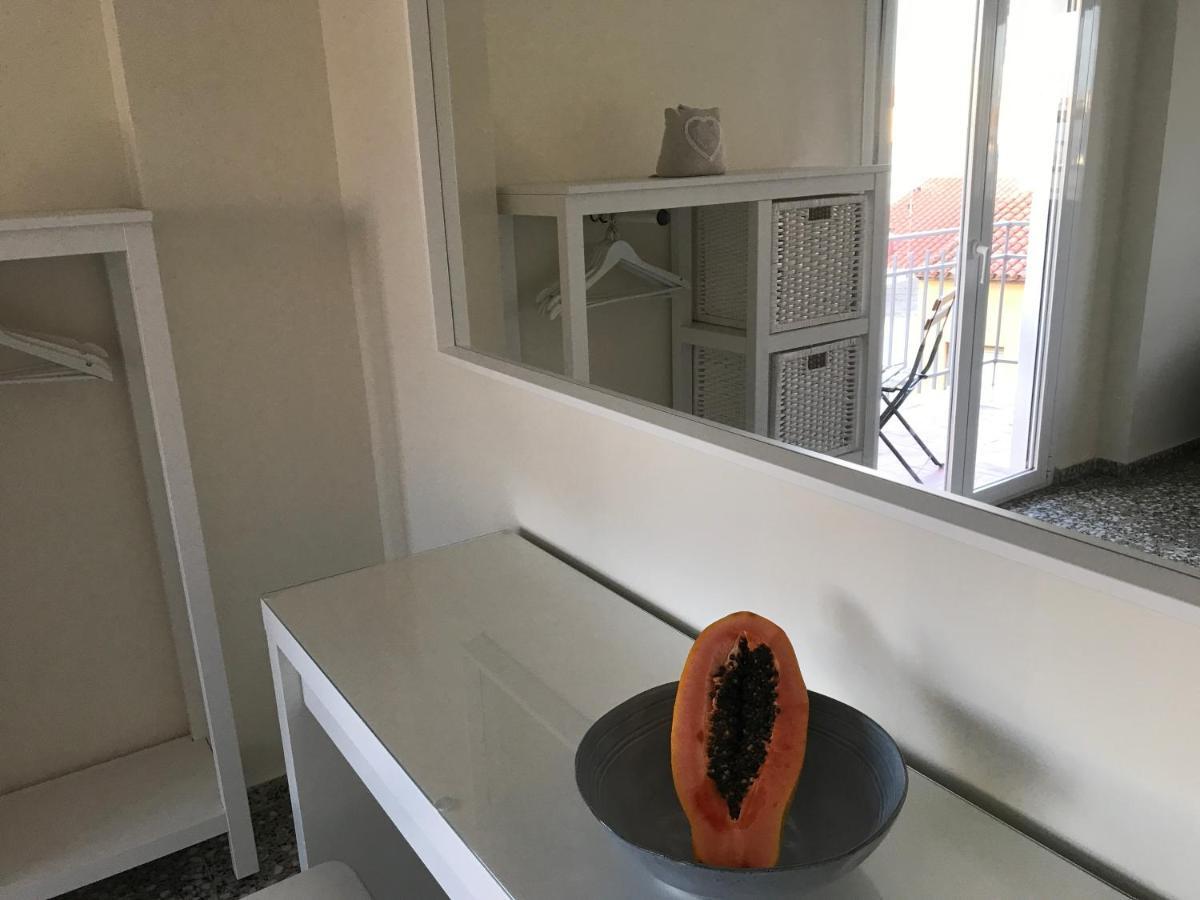 Lovely Apartment Old Town Денія Екстер'єр фото